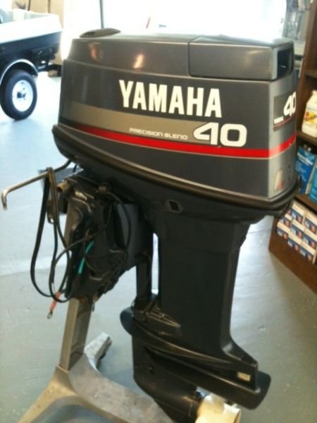 1995 Yamaha 40 HP 2 Cylinder Carbureted 2 Stroke 20″ (Long Shaft) Outboard Motor